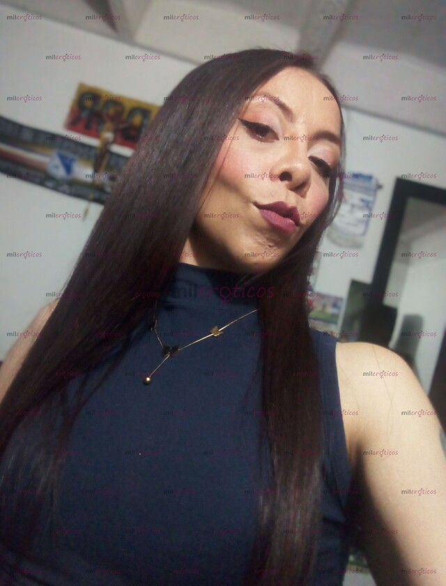 FOTOS DE HERMOSA MORENA CHICA HOT ESTOY PARA COMPLACERTE BABY