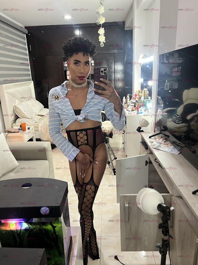 FOTOS DE FEMENINO NATURAL COMPLACIENTE VEN HAZME TUYA