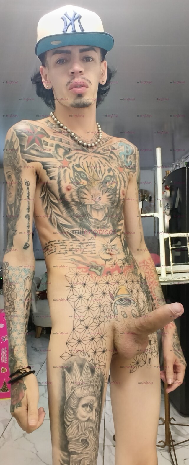 FOTOS DE FLACO BLANCO VERGON SERIO MORBOSO Y TATUADO