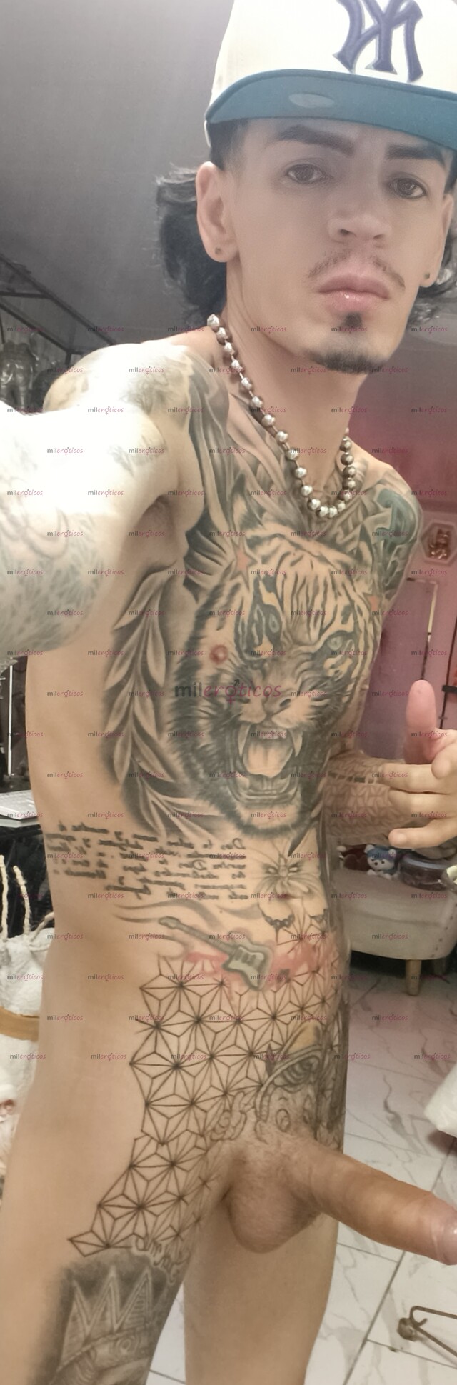 FOTOS DE FLACO BLANCO VERGON SERIO MORBOSO Y TATUADO