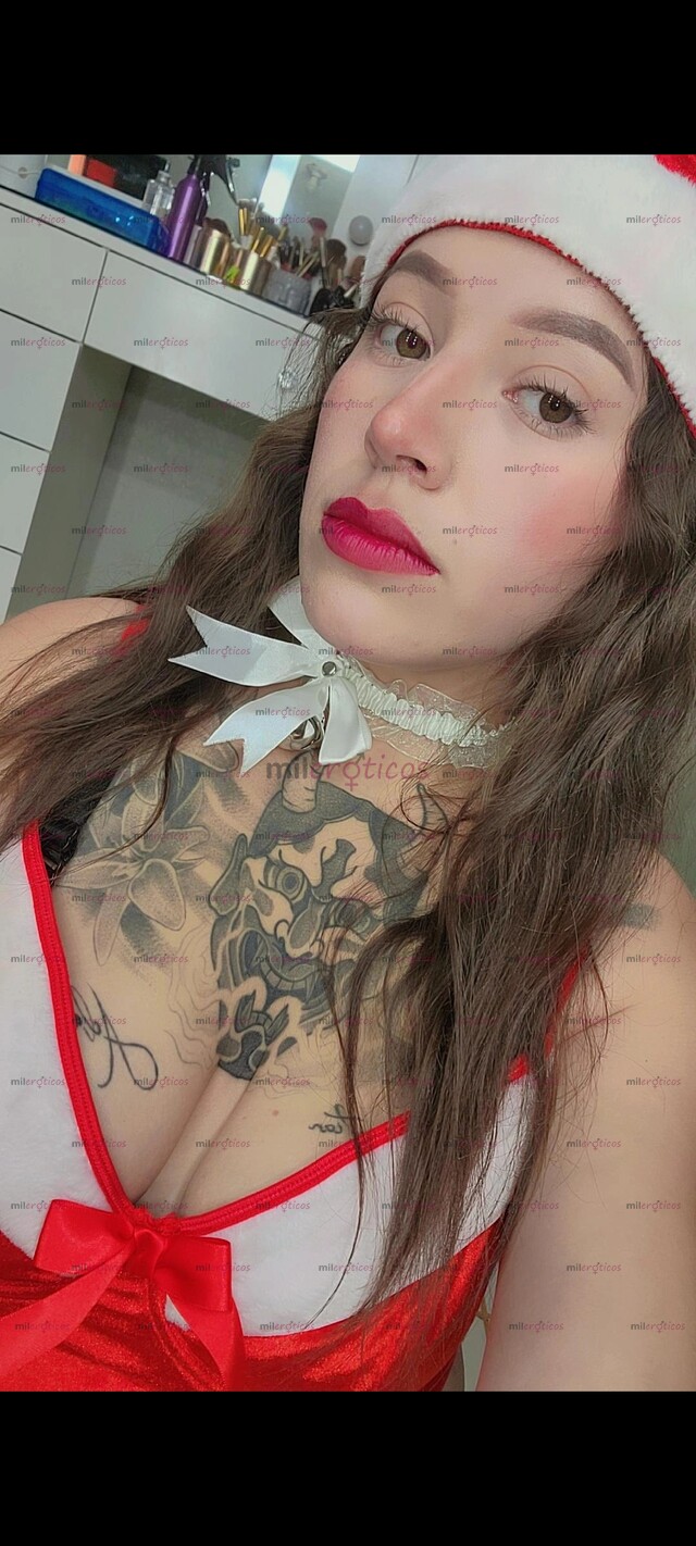 FOTOS DE CALIENTE Y TATUADA SANTA CLOUS LLEGO A TU CIUDAD