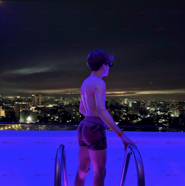 FOTOS DE CHICO NUEVO EN EL PORTAL, MATEO 18 AÑOS TAPATÍO VERSÁTIL