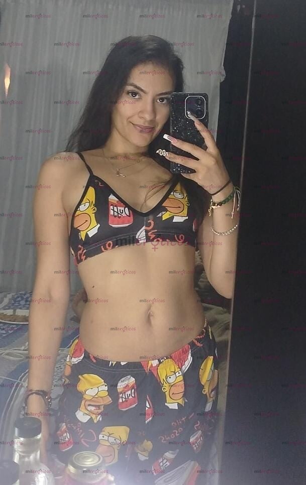 FOTOS DE ARIADNA BIANCA BLANCA Y PURA FLACA DELGADA ATENTA Y SEXY