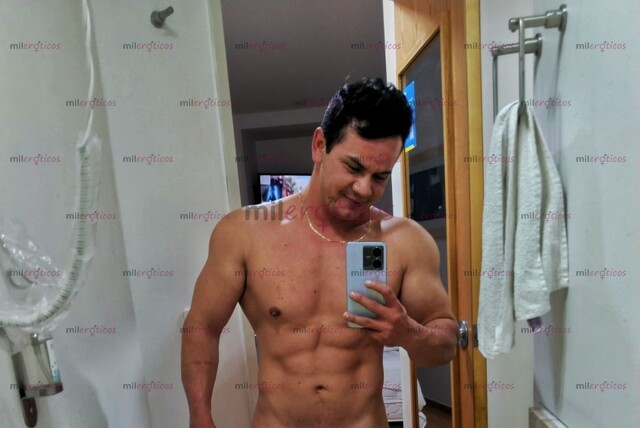 FOTOS DE JASSON CHICO GUAPO ATENTO Y CON CUERPO ATLETICO