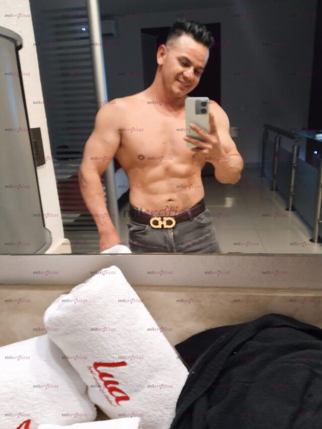 FOTOS DE JASSON CHICO GUAPO ATENTO Y CON CUERPO ATLETICO