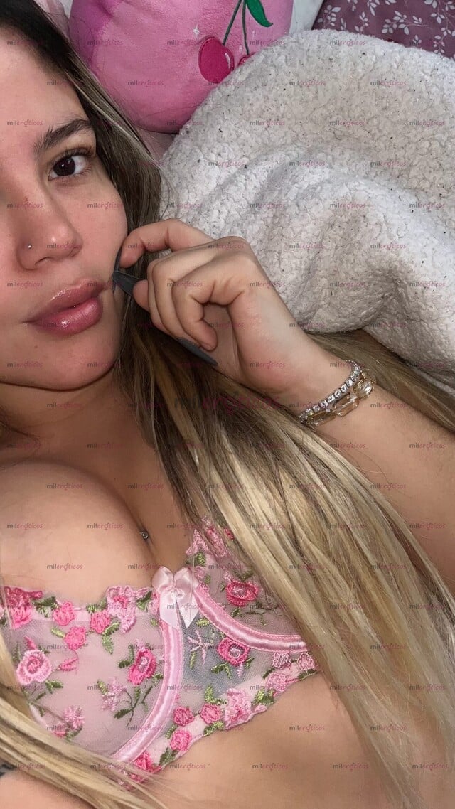 FOTOS DE MI AMOR SOY LAURA JARAMILLO UNA SENSUAL RUBIA QUE ME ENCANTA DISFRUTAR