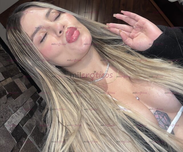 FOTOS DE MI AMOR SOY LAURA JARAMILLO UNA SENSUAL RUBIA QUE ME ENCANTA DISFRUTAR