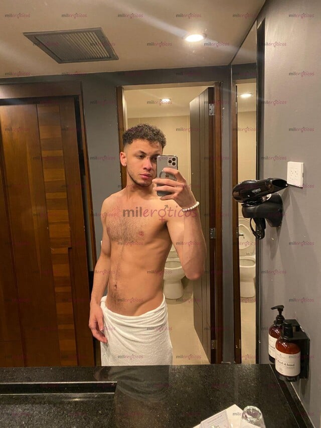 FOTOS DE CHICO JOVEN DOTADO COMPLACIENTE LUGAR DISCRETO VENTA DE CONTENIDO HOT