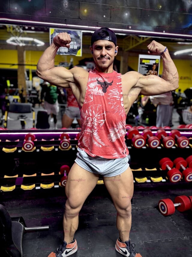 FOTOS DE CHICO GUAPO CALIENTE EN TU CIUDAD DISPUESTO A COMPLACERTE