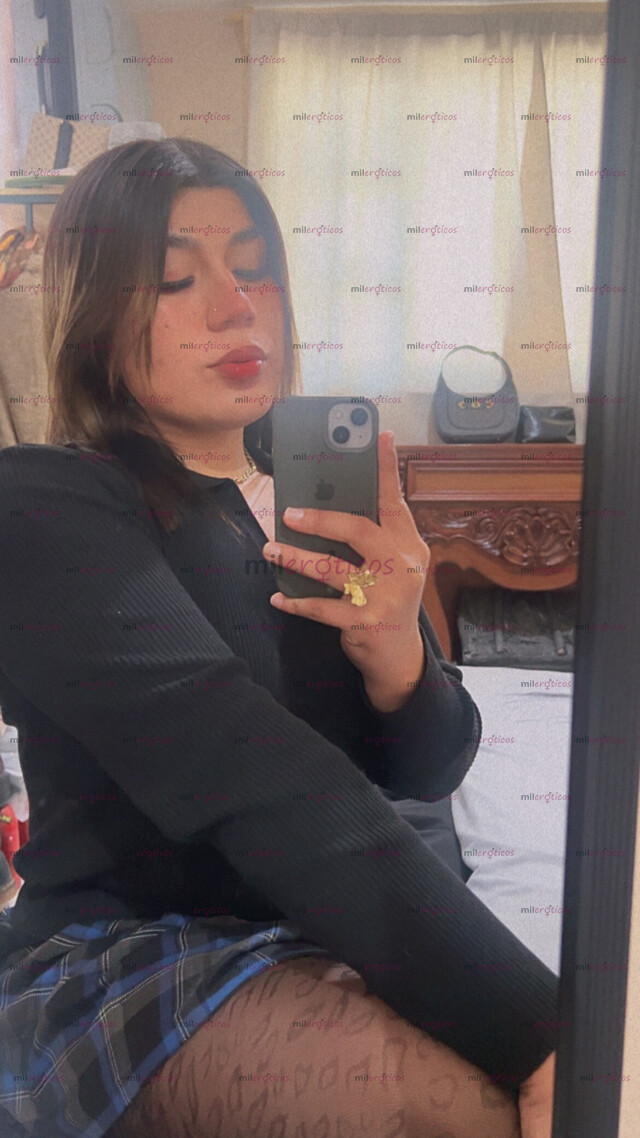 FOTOS DE JOVENCITA TRANS MUY COMPLACIENTE, VEINTEAÑERA