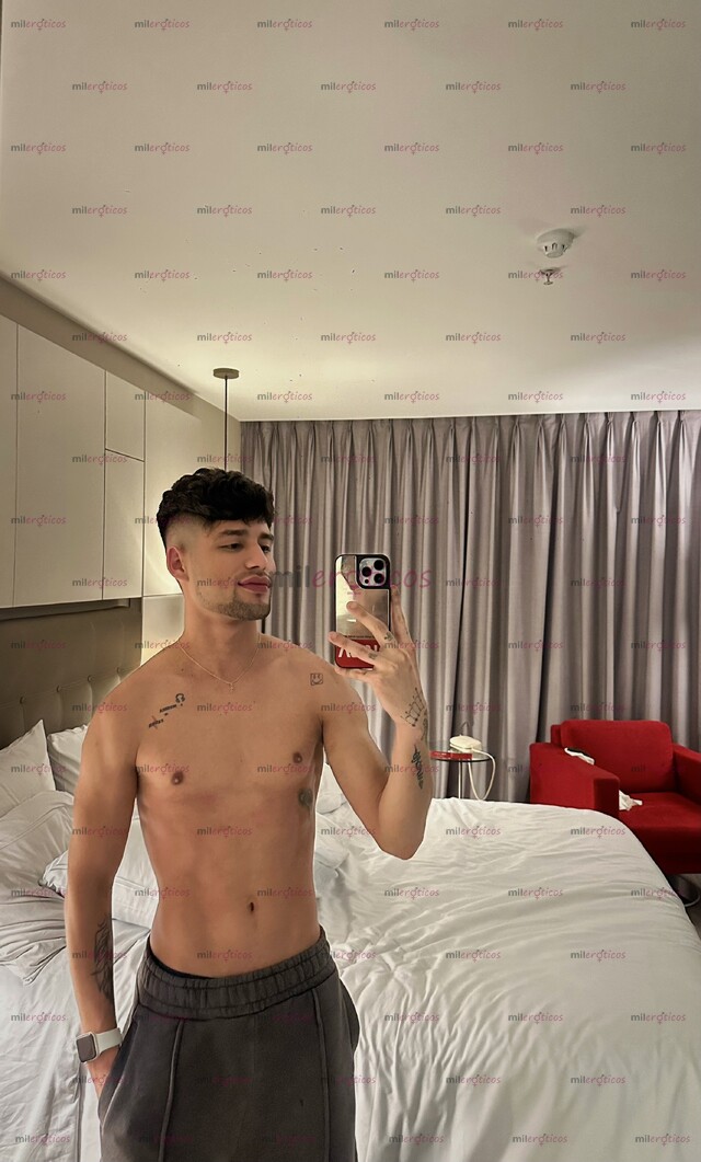 FOTOS DE JOVEN VERGON FULL MORBOSO CON 22CM REALES, DISPONIBLE CON SITIO PRIVADO.