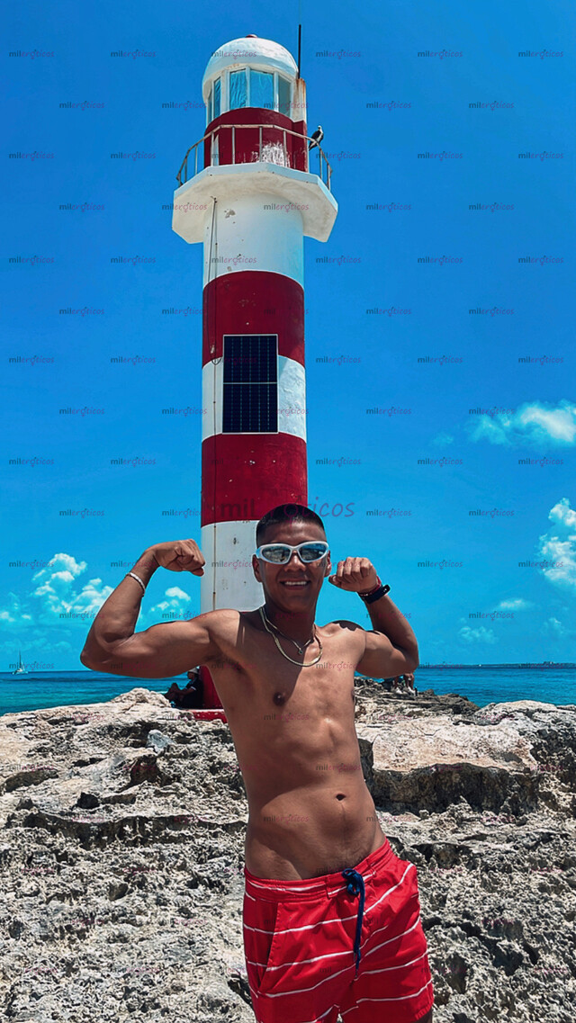 FOTOS DE SOY LEO , MORENO , MORBOSO,DOMINANTE,LECHERO19CM