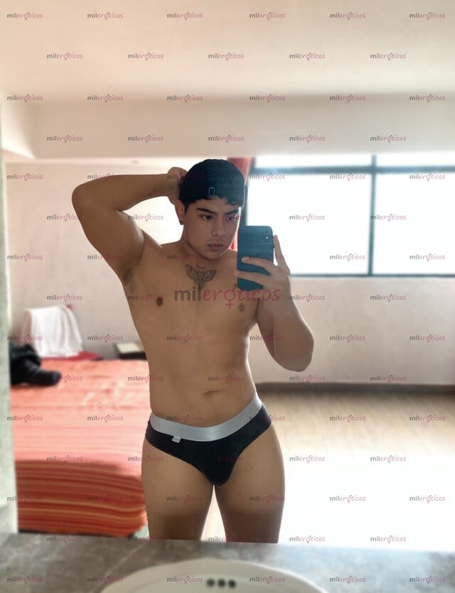 FOTOS DE SANTI CHAVITO CALIENTE Y JUGUETÓN CUMPLIRE TUS DESEOS CON LUGA