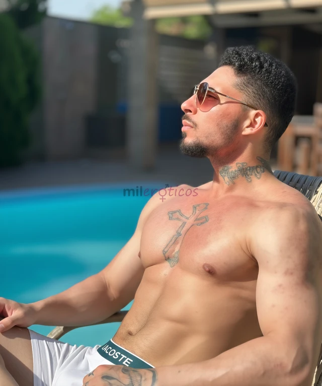 Sou logan leblanc um homem de presenca marcante olhar intenso e corpo definido pronto para proporcionar momentos de prazer conexao e exclusividade ate...