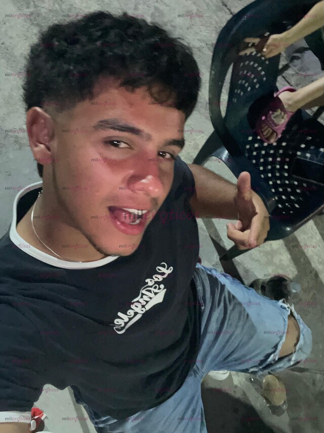 FOTOS DE CHICO CALIENTE, VENTA DE CONTENIDO AL PRIVADO