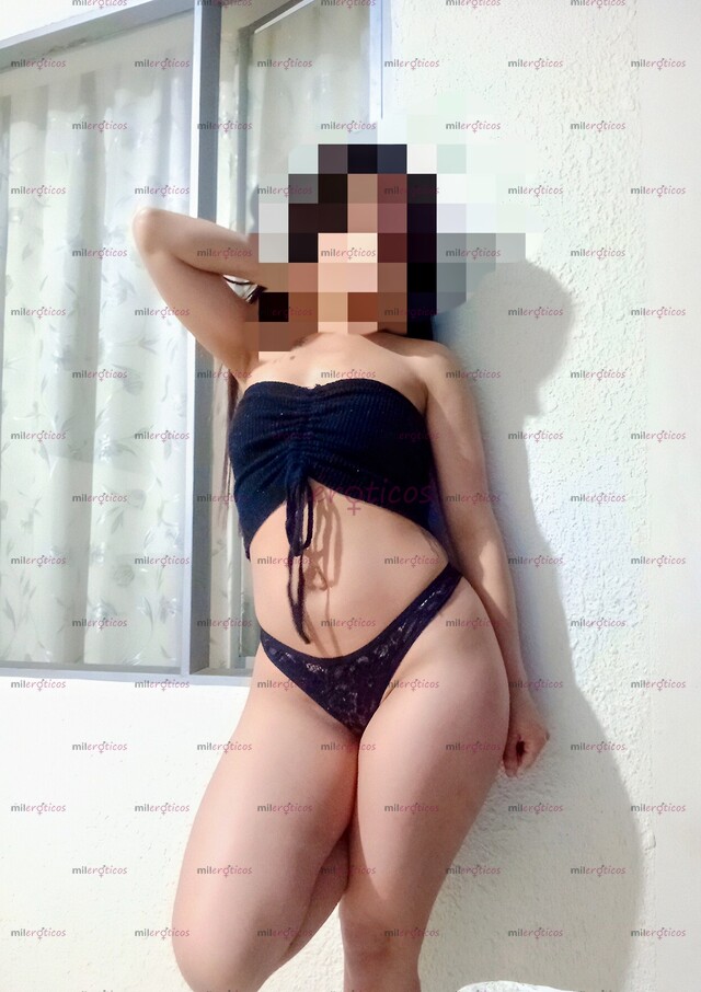 FOTOS DE HOLAAA LINDA FLACA,,,M LLAMO BRENDA DISPONIBLE DESDE YA,, CON UNA RICA COLA