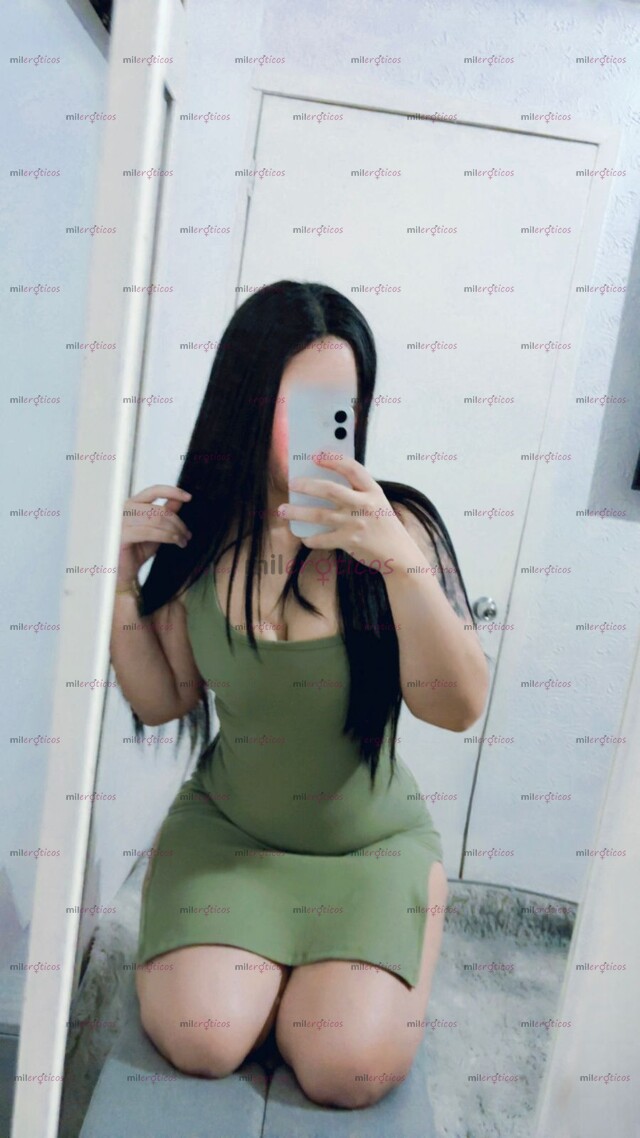 FOTOS DE EMILY PIEL SUAVE, LENGUA TRAVIESA Y GANAS INFINITAS