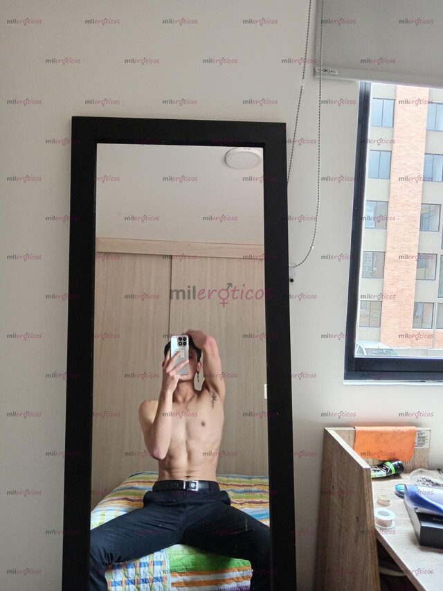 FOTOS DE JOVEN EDUCADO, BI VERSATIL 22 AÑOS DISPONIBLE