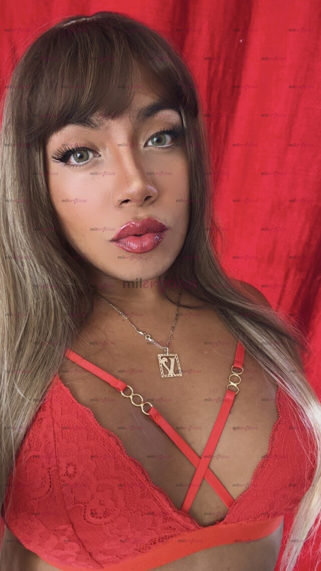 FOTOS DE 19 AÑOS VENEZOLANA MORENA CALIENTE NALGONA