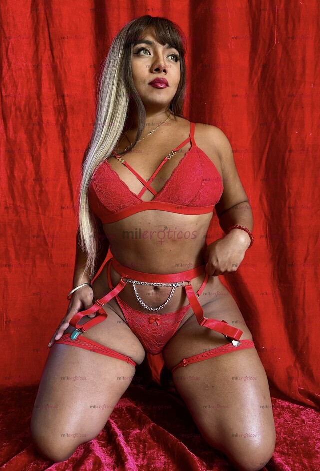 FOTOS DE 19 AÑOS VENEZOLANA MORENA CALIENTE NALGONA