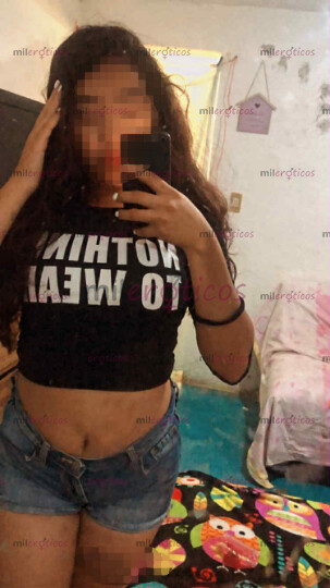 FOTOS DE NENITA SUPER COMPLACIENTE, ESPERANDO SER PENETRADA POR TI