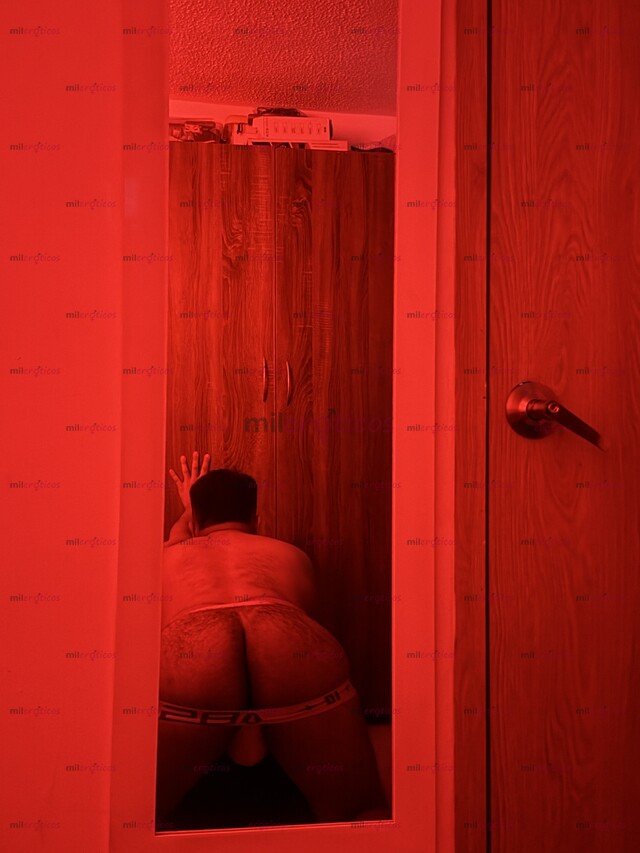 FOTOS DE UNIVERSITARIO, MORBOSO, VELLUDO Y COMPLACIENTE