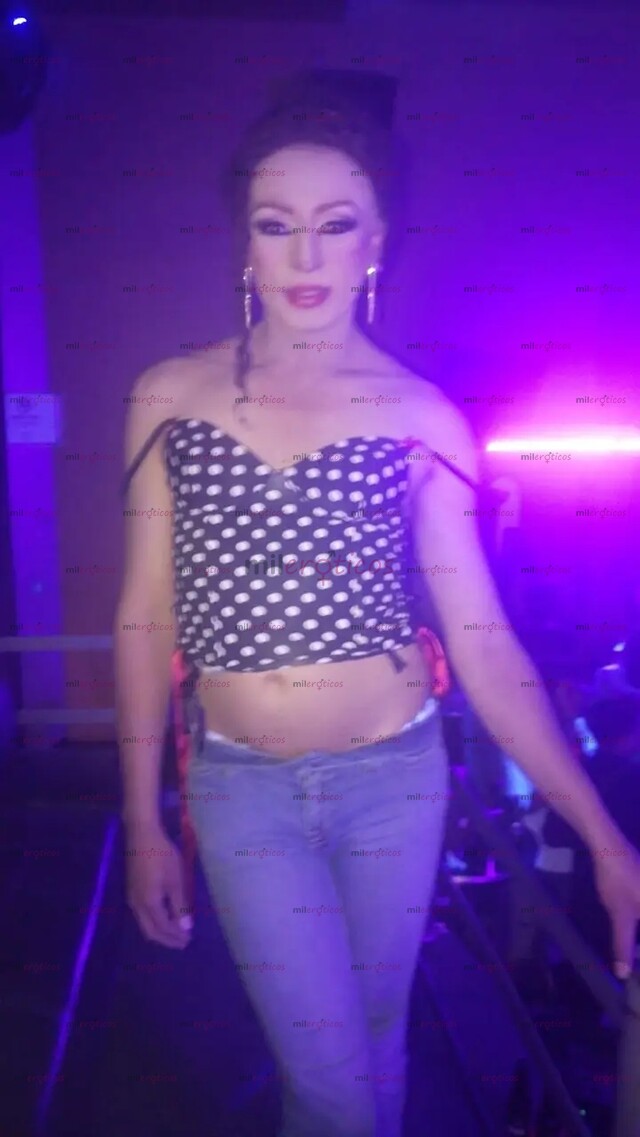 FOTOS DE MAQUILLISTA DRAG QUEEN ÚNICAMENTE ACTIVA SIN SENOS FETICHISTASS