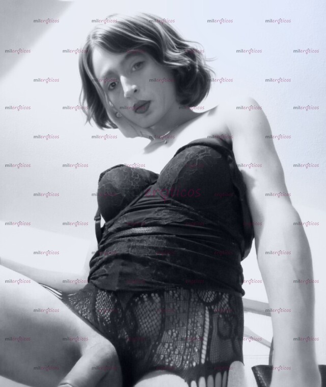 FOTOS DE MAQUILLISTA DRAG QUEEN ÚNICAMENTE ACTIVA SIN SENOS FETICHISTASS