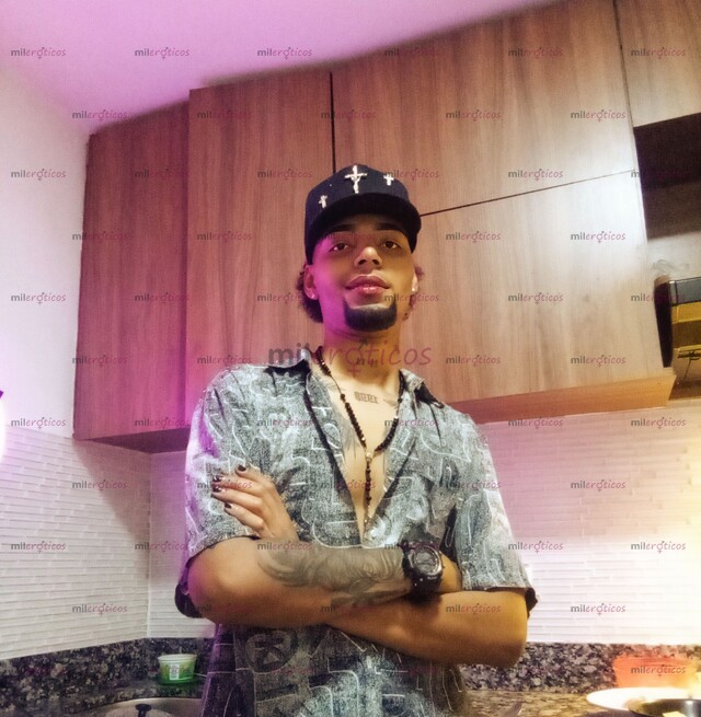 FOTOS DE MORENO PINTA Y VERGON 23CM ... EN POCAS PALABRAS LLÁMEME Y DEJESE DAR VERGA