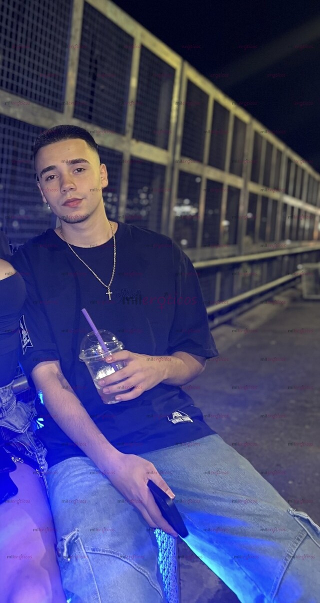 FOTOS DE DISPONIBLE PAISA VERGON LECHERO CON GANAS DE PASAR UN BUEN RATO