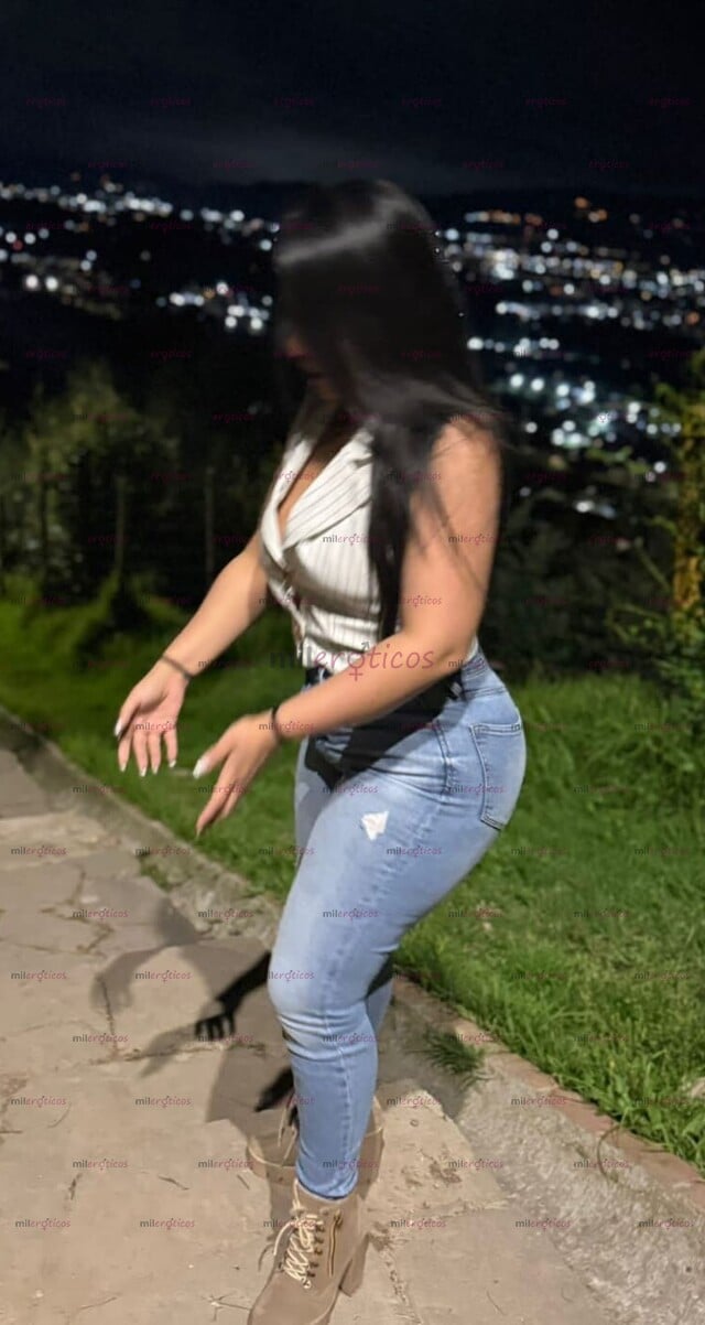 FOTOS DE RICA MORENA MUY ARRECHITA MUY BUENA CON LA BOCA TODO MUY RICO