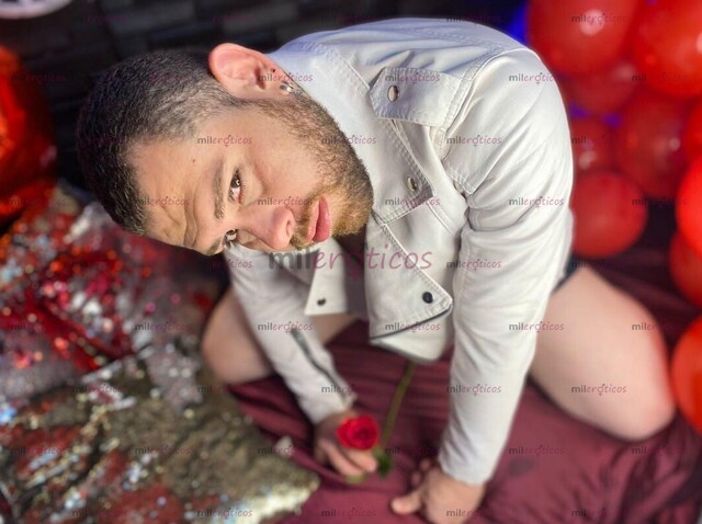 FOTOS DE TU HOMBRE DISCRETO , CALIENTE Y DISPONIBLE