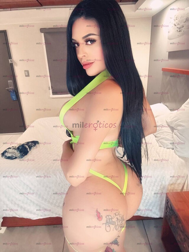 FOTOS DE LA BARBY DE PIEL BLANCA CON UNA VERGOTA PARA TU CULO