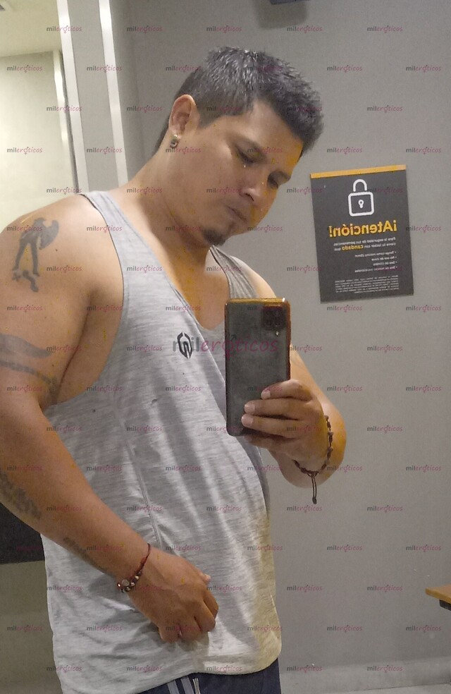 FOTOS DE MASAJISTA EROTICO Y MAS! JAY SERIO Y MADURO .