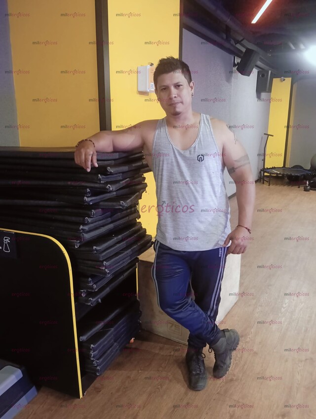 FOTOS DE MASAJISTA EROTICO Y MAS! JAY SERIO Y MADURO .