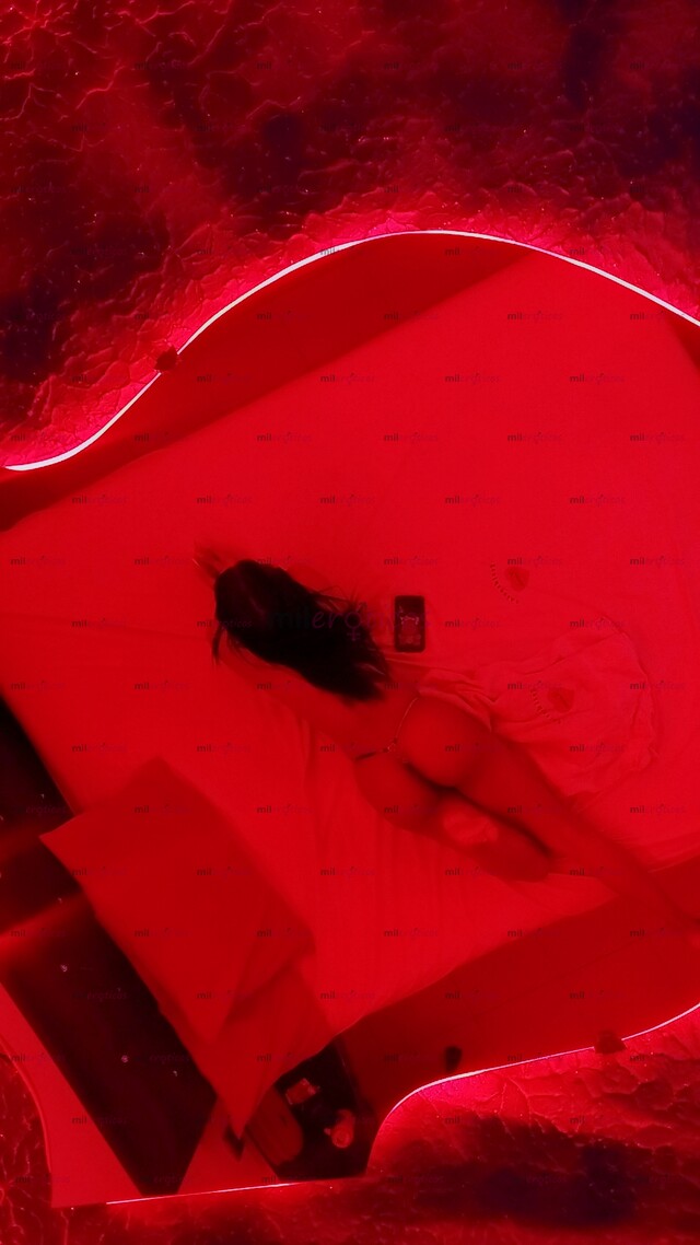 FOTOS DE CHICA LECHERA VEN Y COMPARTE DE UNA RICA VIDEO LLAMADA