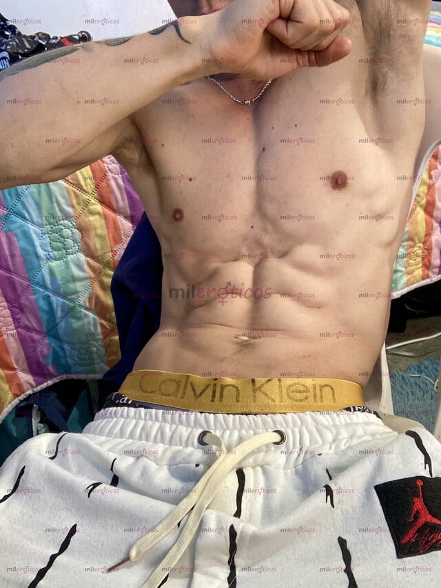 FOTOS DE JOVEN ACTIVO COLOMBIANO TOTAL DISCRECIÓN HABLA AL WHSAPP PARA MÁS INFO