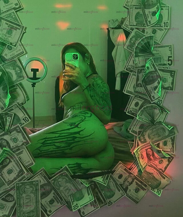 FOTOS DE VERGA PEQUEÑA BUENA ERECCIÓN JUEGO DE ROLES VEN QUE TENGO SITIO COMODO Y PRIVADO