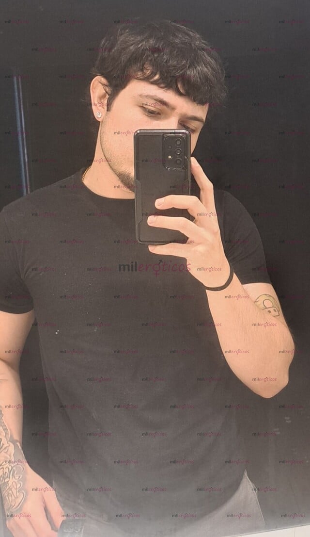 FOTOS DE JOVEN DISPUESTO A CUMPLIR TUS FANTASIAS CON 17 CM DE PLACER