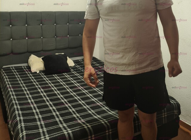 FOTOS DE SE SOLICITAN 3 CHICAS PARA TRABAJAR EN KENNEDY