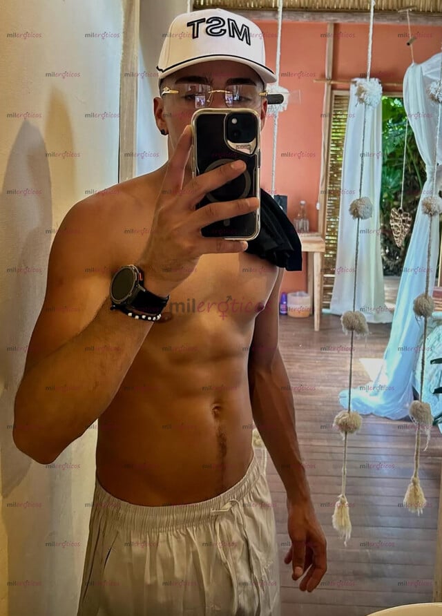 FOTOS DE HETERO 23 CM GRUESO DOMINANT , JOVEN VARÓN ( VIDEOLLAMADA HOT, CONTENIDO CASERO)