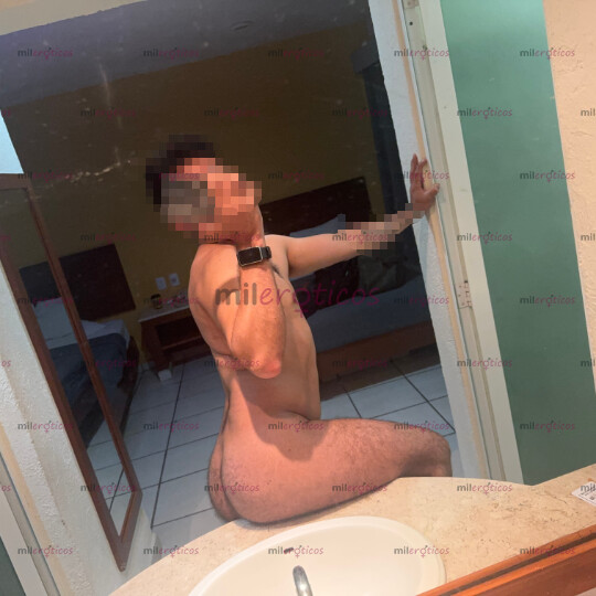 FOTOS DE NALGÓN, BARBÓN, INTELECTUAL Y COMPLACIENTE