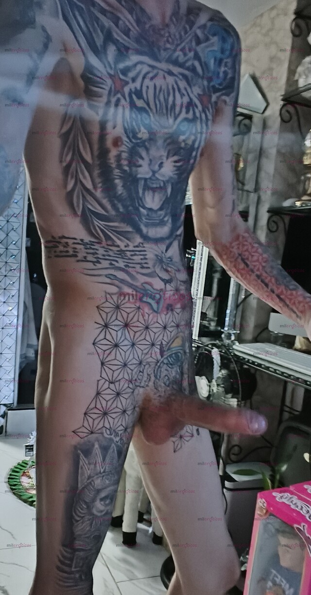 FOTOS DE FLACO ACTIVO BLANCO TATUADO MORBOSO CON SITIO