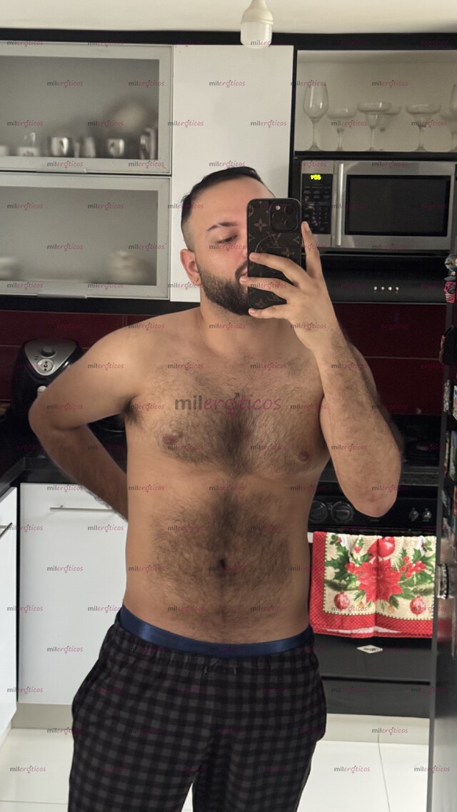 FOTOS DE JOVEN, PELUDO, CABALLERO, DE ALTO NIVEL CON DISCRECIÓN Y MUCHAS GANAS DE DISFRUT