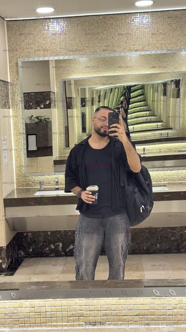 FOTOS DE JOVEN, PELUDO, CABALLERO, DE ALTO NIVEL CON DISCRECIÓN Y MUCHAS GANAS DE DISFRUT