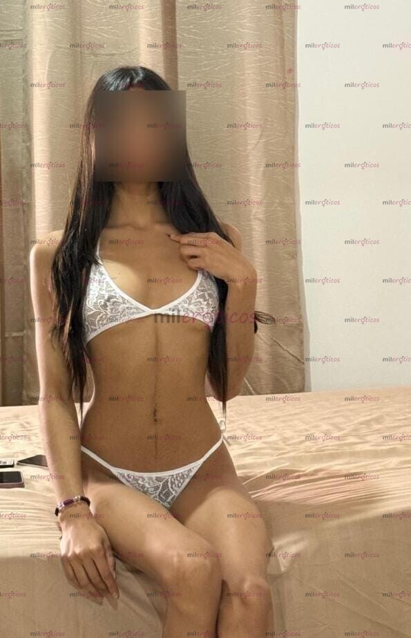 FOTOS DE SOY STEFANY TENGO 18 AÑOS, SOY HERMOSA FLACA CON UNA DULZURA MUY ESPECIAL