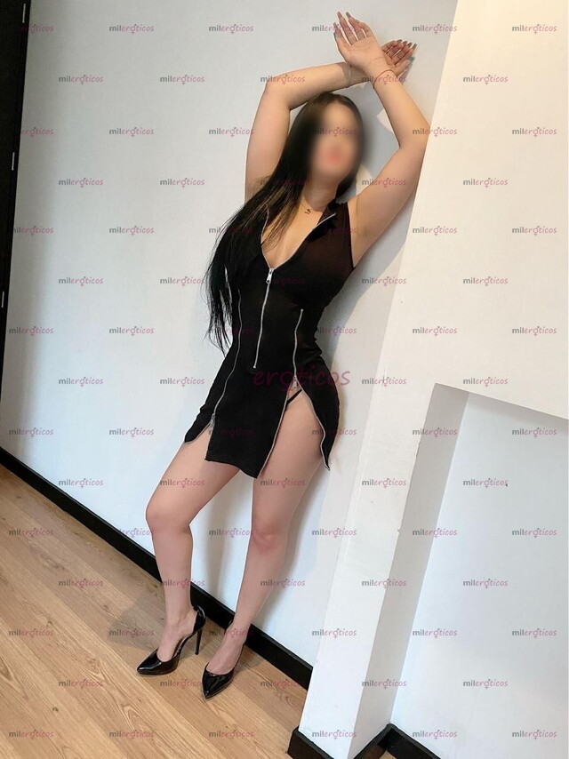 FOTOS DE DELICIOSA SCORT PELINEGRA, ARDIENTE CON PECHOS GRANDES Y BUENAS CURVAS