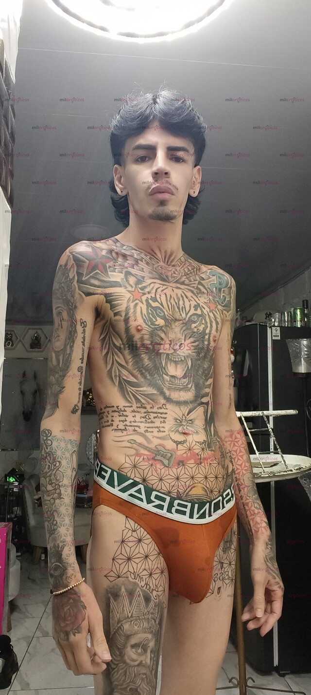 FOTOS DE FLACO BLANCO ACTIVO VERGON SERIO RESERVADO