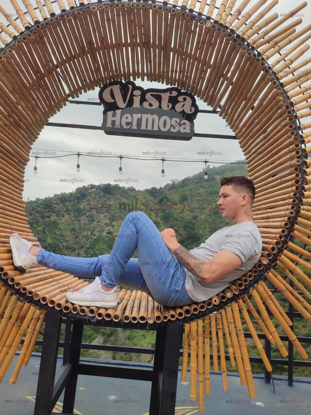 FOTOS DE QUIERES ENCENDER ESA CHISPA Y SENTIR SENSACIÓNES NUEVAS ESCRIBEME