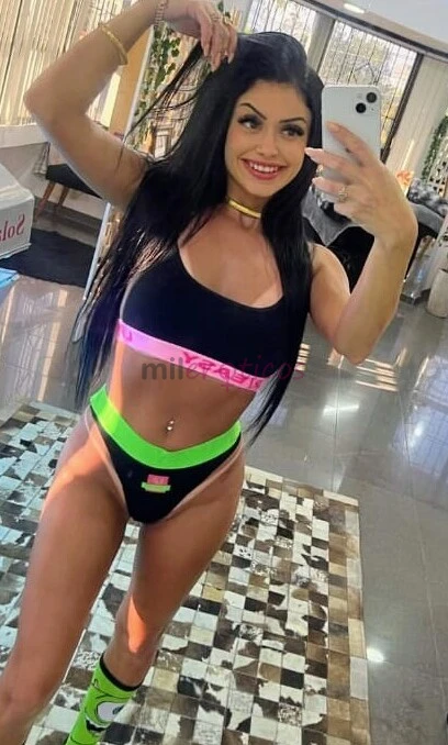 Morena atraente louca para satisfazer todos seus prazeresbaixinha cabelos longos bem bronzeada corpo mignon disposta a te dar muito prazer e satisfaze...